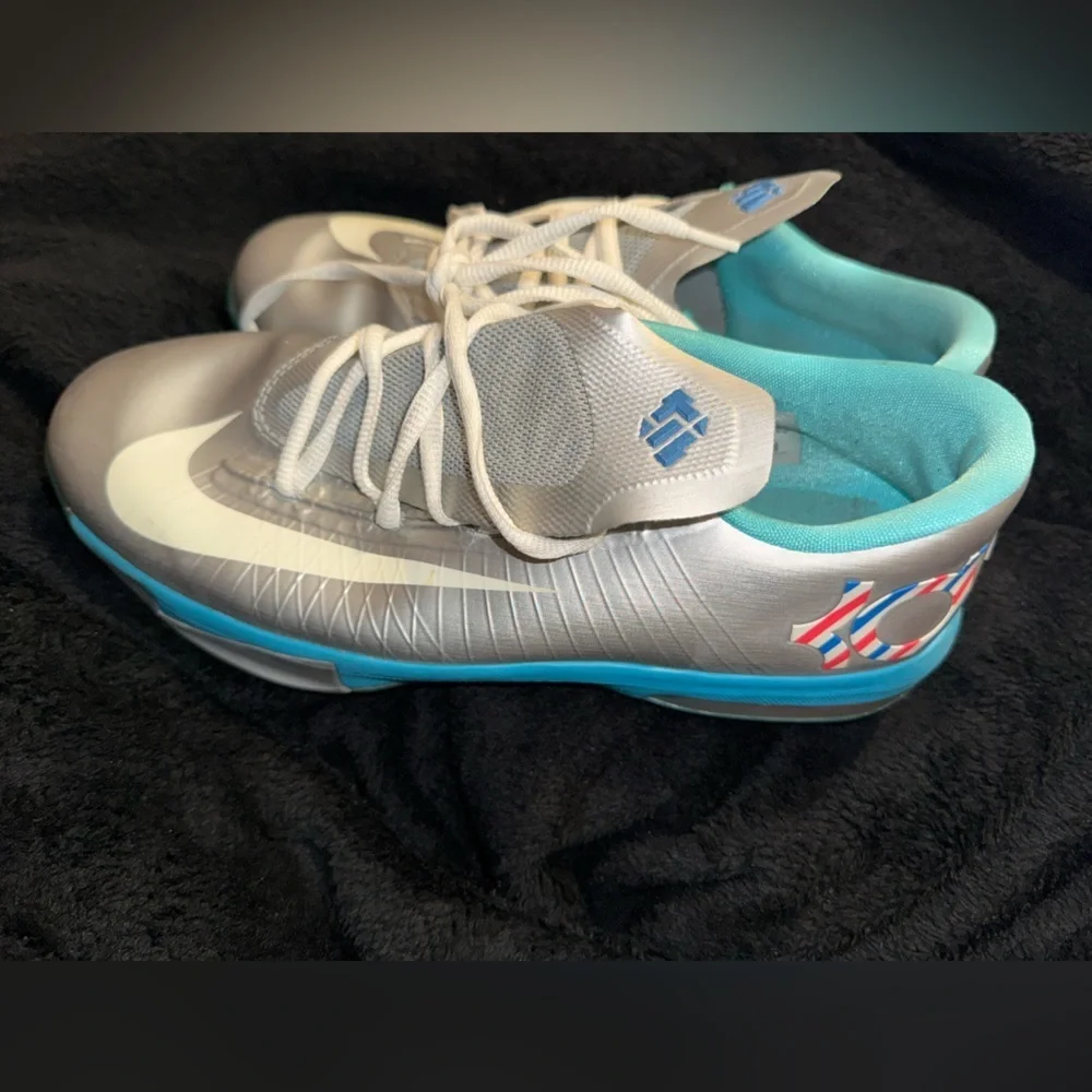 Nike KD 6 BARBER Unisex Kids Youth Size 7Y Kevin Durant